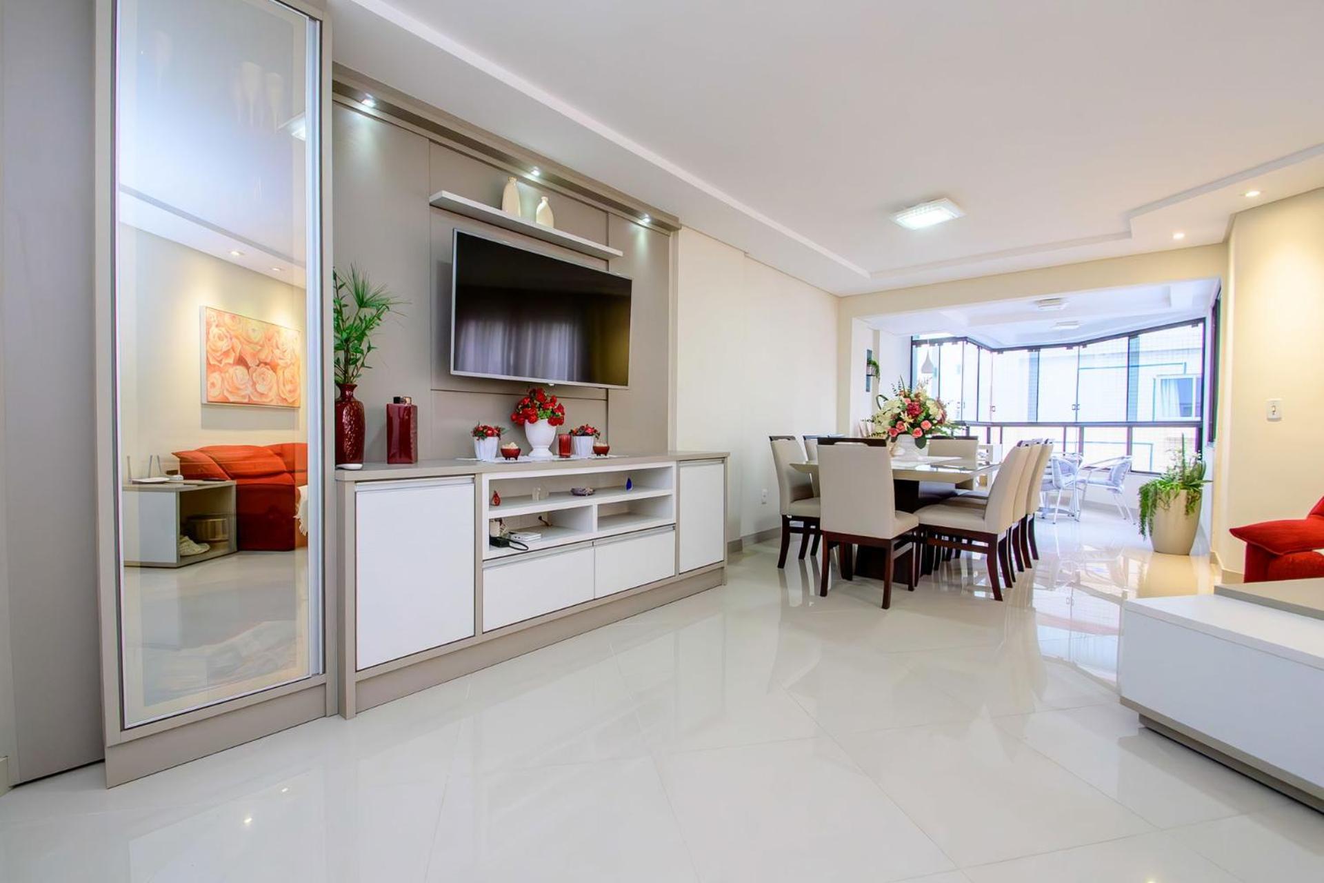 Apto A 50m Da Em P825 Balneario Camboriu