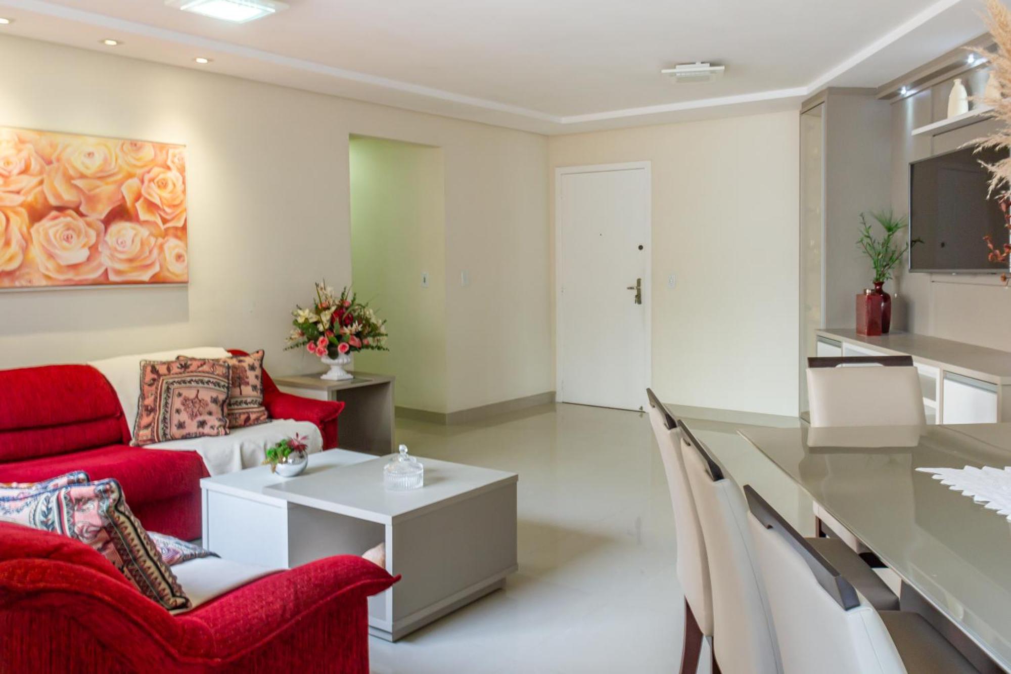 Apto A 50m Da Em P825 Balneario Camboriu