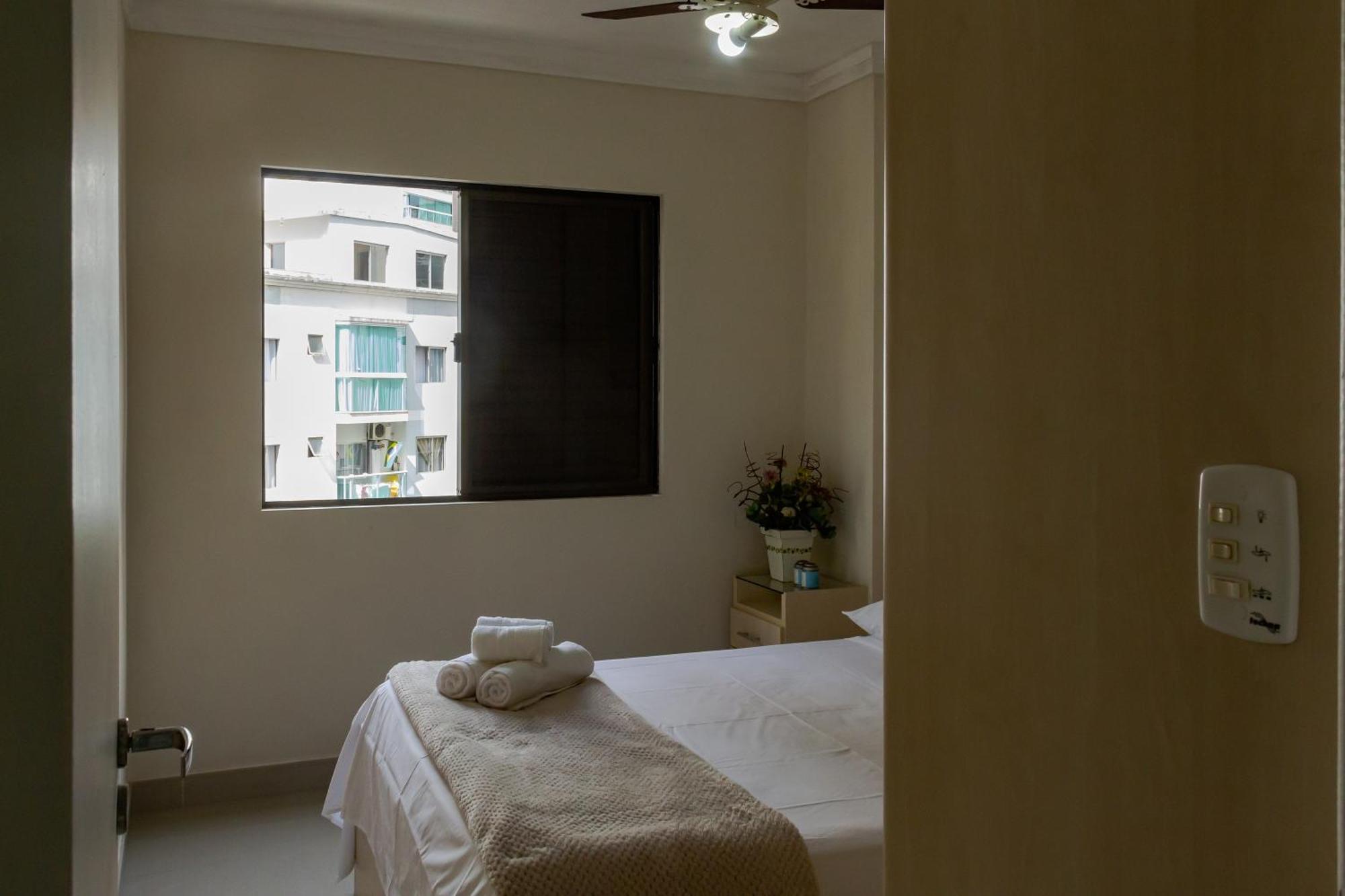 Apto A 50m Da Em P825 Balneario Camboriu