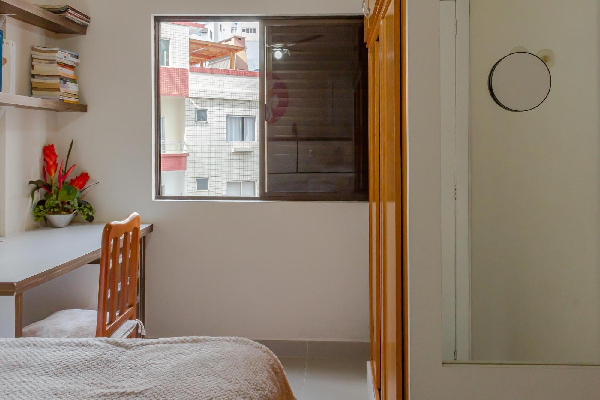Apto A 50m Da Em P825 Balneario Camboriu